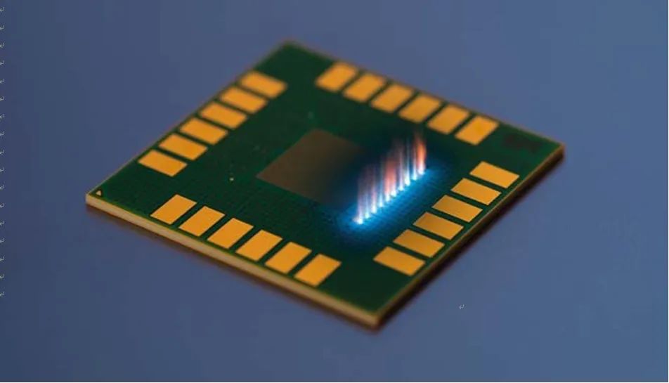 可持續高效的微加工解決方案——用高能、大功率、納秒紫外激光切割5G柔性PCB材料